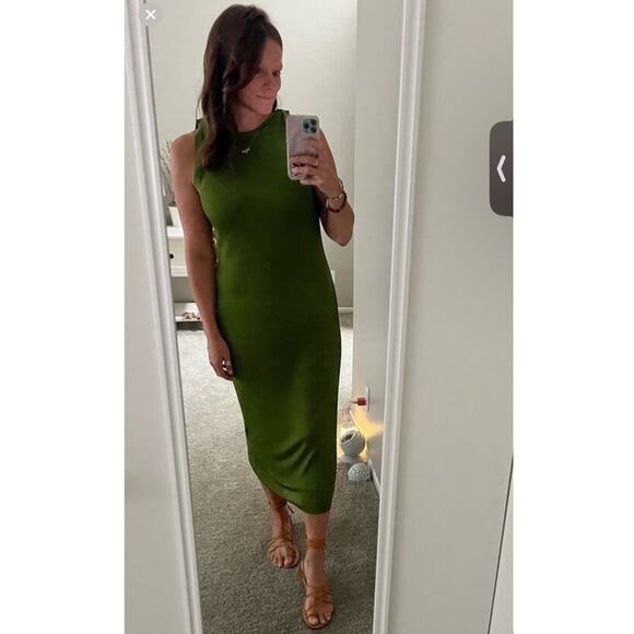ATLEIN COLLECTIVE Green Crewneck Sleeveless Form Fitting Midi Dress Size Small - Picture 3 of 8